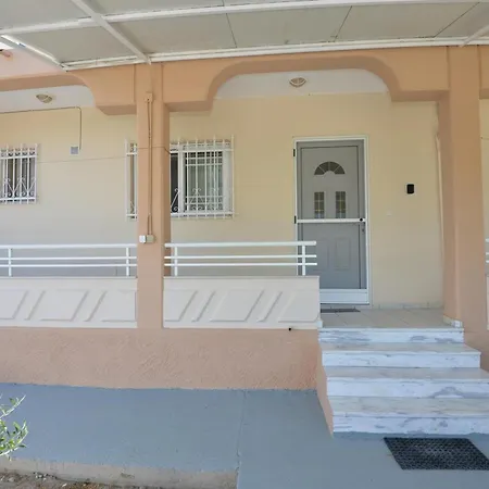 Apartament Nina's In Near The