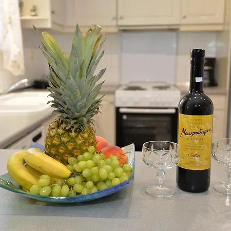 Nina's In Near The *