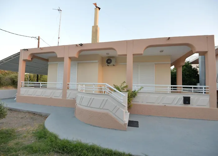 Nina's In Near The *