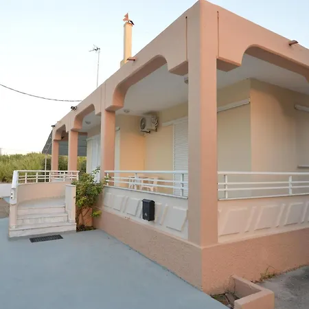 Nina's In Near The *