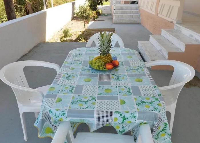 Nina's In Near The Apartment Ialysos (Rhodes)